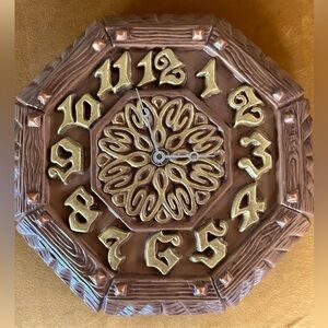 Vintage arnel’s ceramic wood grain clock